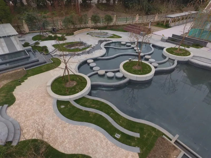 အခြေခံအဆောက်အဦများ ဖွံ့ဖြိုးတိုးတက်ရေးကို အားကောင်းစေခြင်း- Quangong Machinery Co., Ltd. ၏ အုတ်လုပ်စက်သည် အစိမ်းရောင် ဆောက်လုပ်ရေးသုံးပစ္စည်းများ ထိရောက်စွာ ထုတ်လုပ်မှုကို မြှင့်တင်ပေးသည်